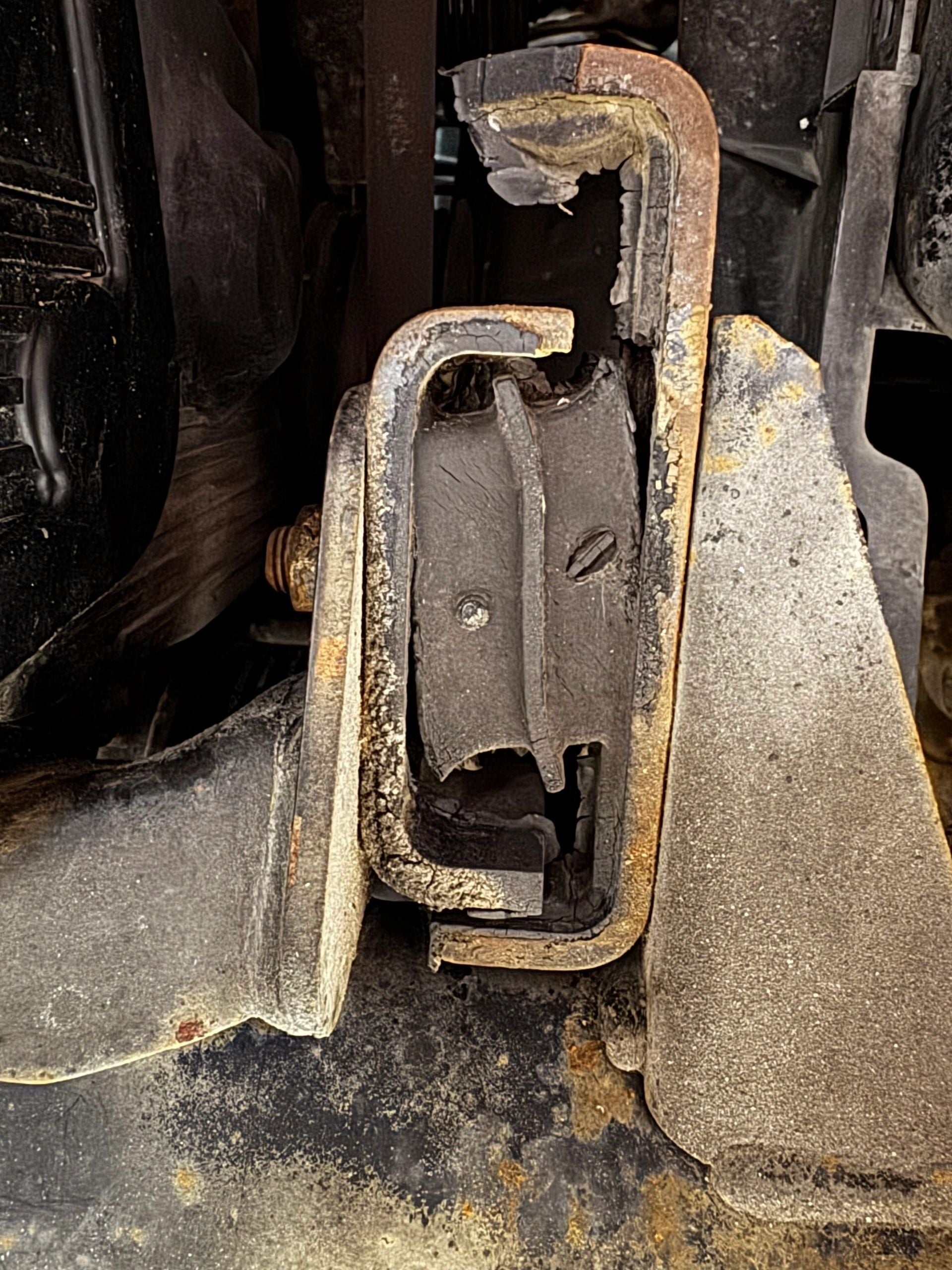 Sambar Rear Motor Mount - OEM